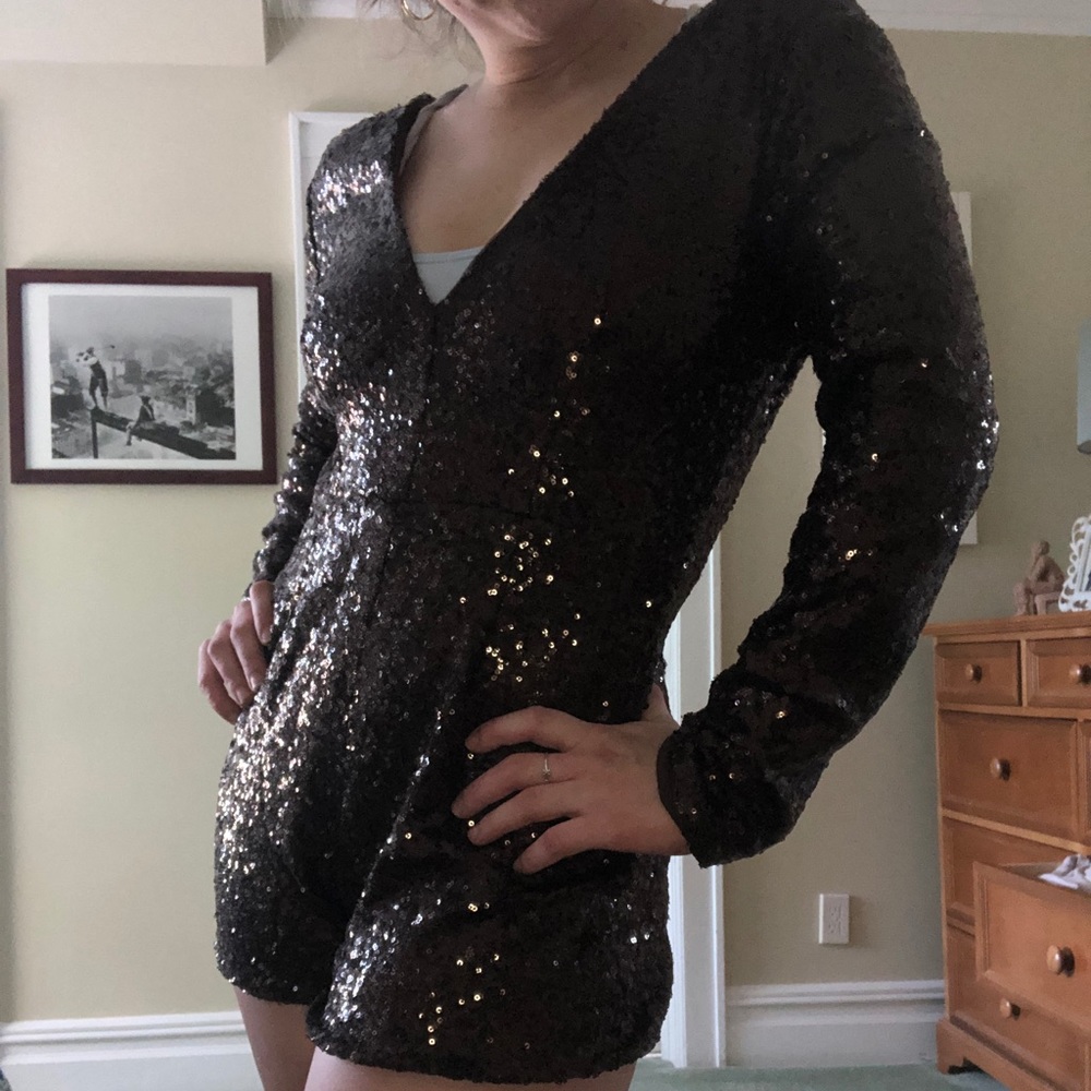Romper - Picture 3 of 4
